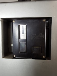 Thumbnail image of Unitemp Environmental Chamber w/ Humidity/ Dewpoint & Temperature Controller Lab