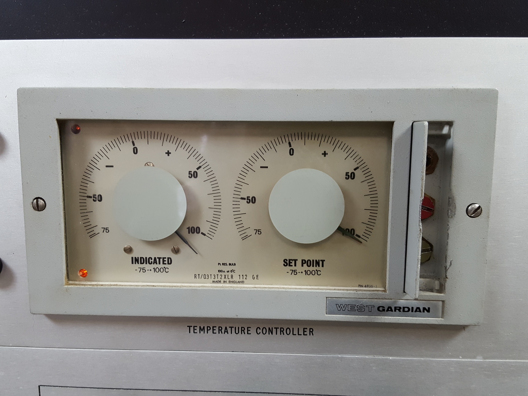Image of Unitemp Environmental Chamber w/ Humidity/ Dewpoint & Temperature Controller Lab
