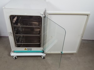 Thumbnail image of Heraeus HeraCell Laboratory CO2 Incubator Lab