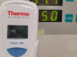Thumbnail image of Heraeus HeraCell Laboratory CO2 Incubator Lab