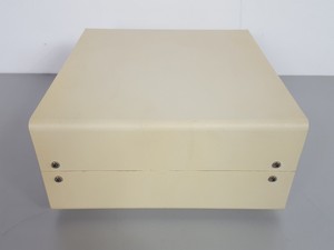 Thumbnail image of Consort E832 Microcomputer Electrophoresis Power Supply Lab