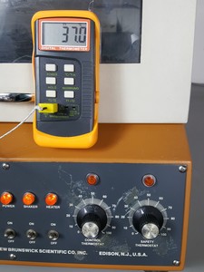 Thumbnail image of New Brunswick Scientific G24 Environmental Incubator Platform Shaker Shaking Lab