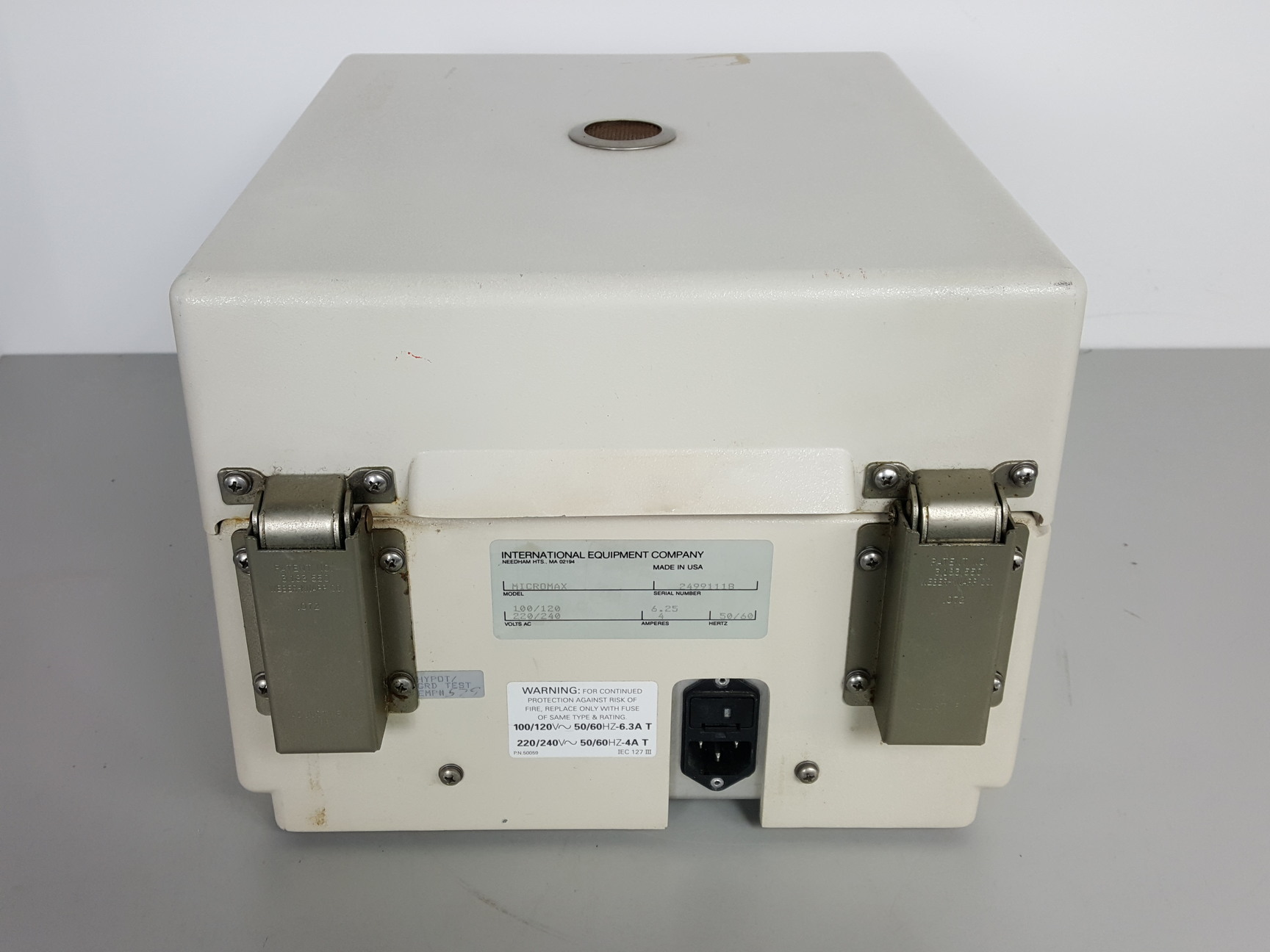 Image of IEC Micromax Centrifuge with IEC 851 Rotor 24 x 1.5ml 13200rpm Lab