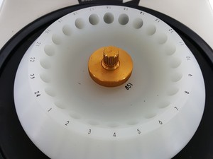 Thumbnail image of IEC Micromax Centrifuge with IEC 851 Rotor 24 x 1.5ml 13200rpm Lab