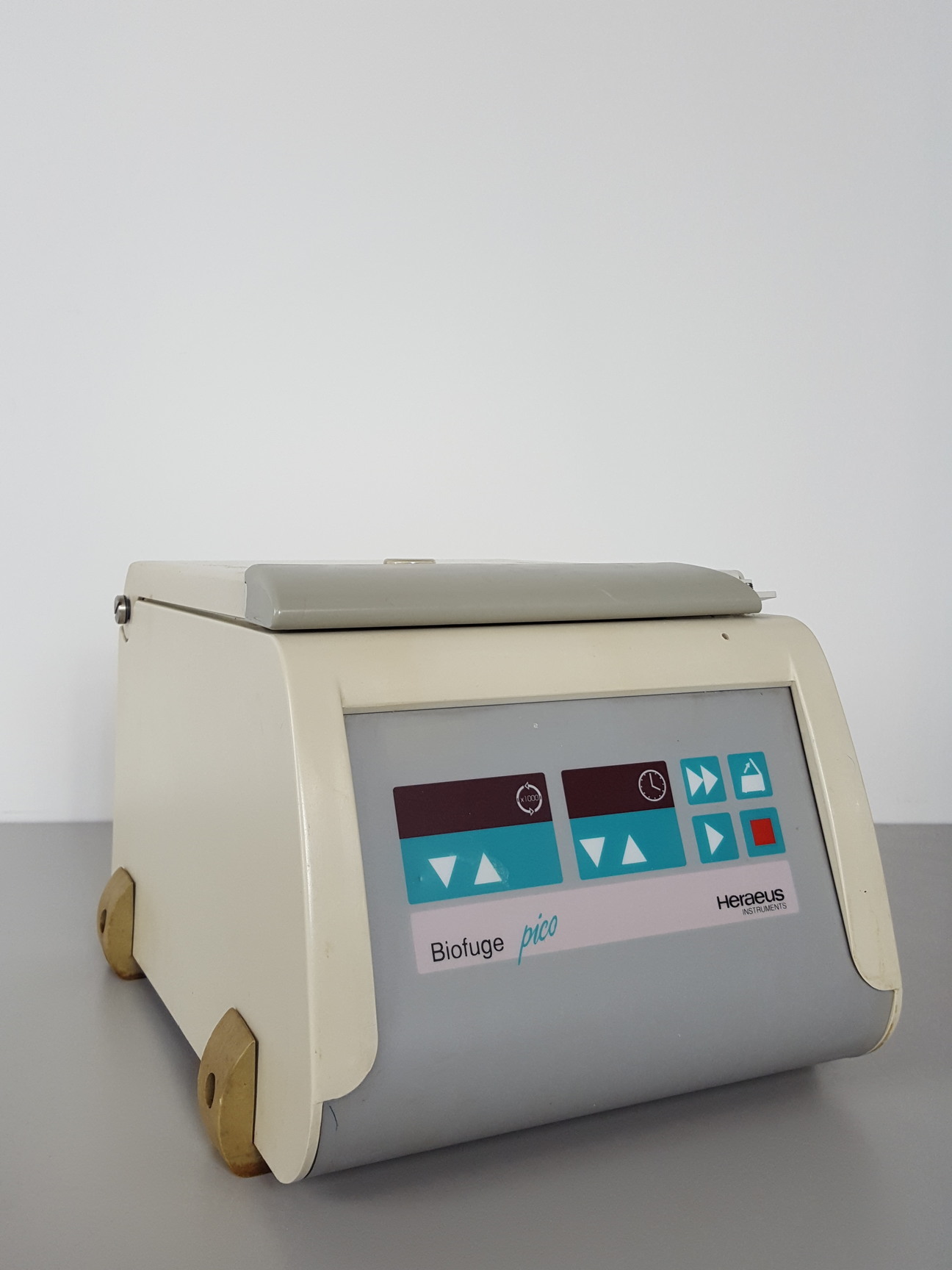 Image of Heraeus Instruments Biofuge Pico Benchtop Centrifuge with 13000rpm Rotor Lab