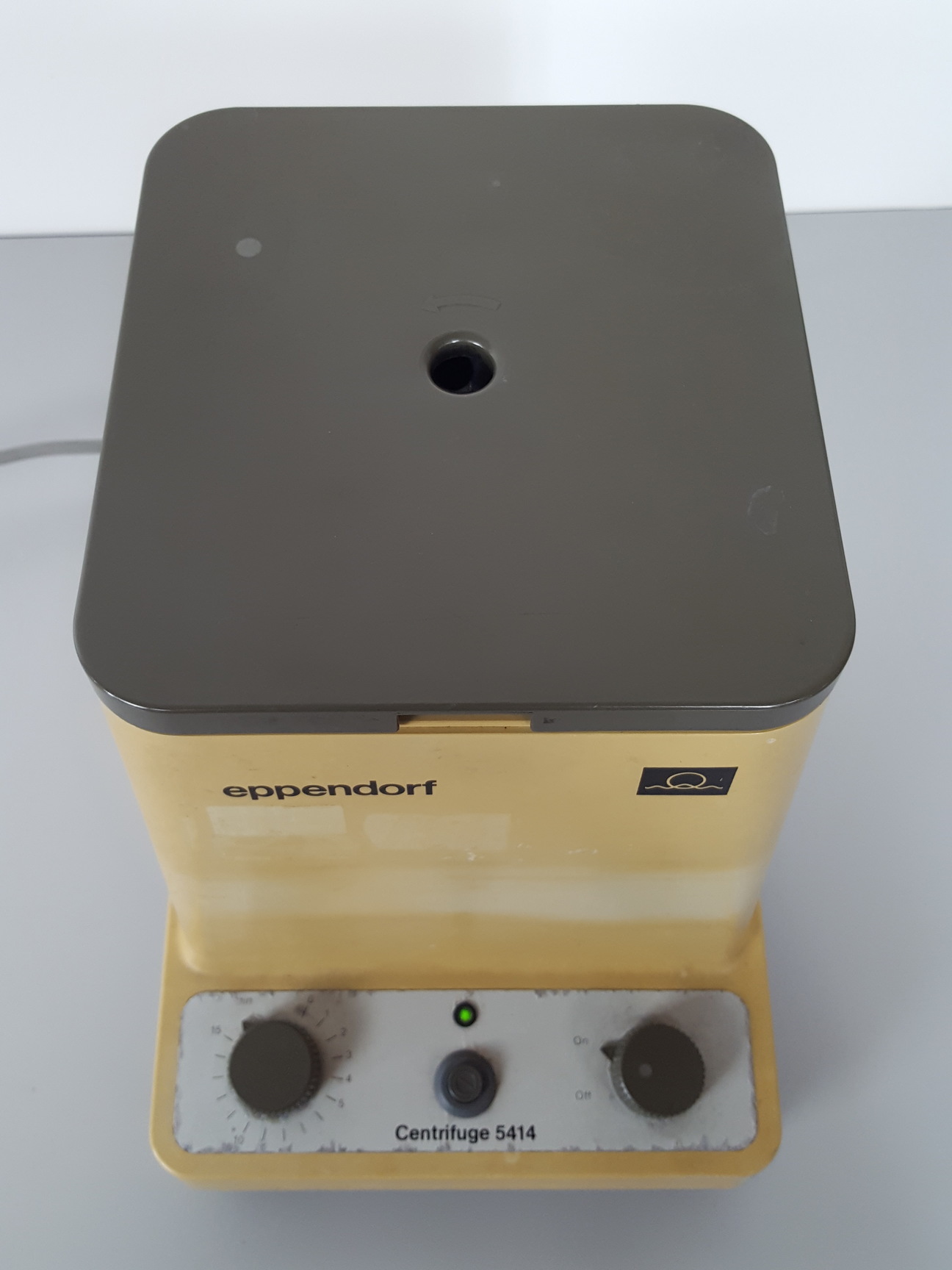Image of Eppendorf 5414 1420 Benchtop Laboratory Centrifuge 12000rpm Lab