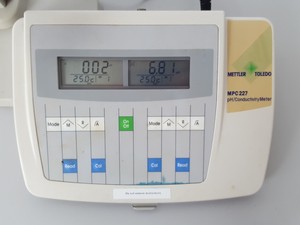 Thumbnail image of Mettler Toledo MPC227 pH / Conductivity Meter Lab