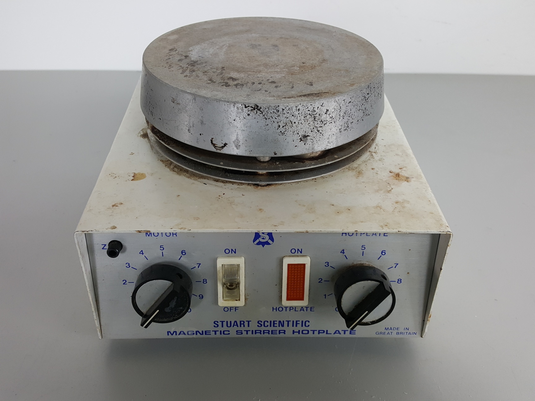 Stuart Scientific Stirrer Hotplate Model SM3 Lab