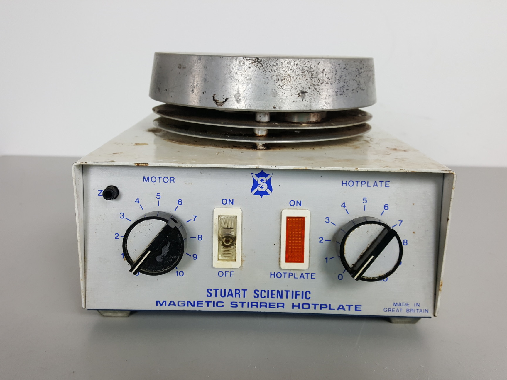 Stuart Scientific Stirrer Hotplate Model SM3 Lab