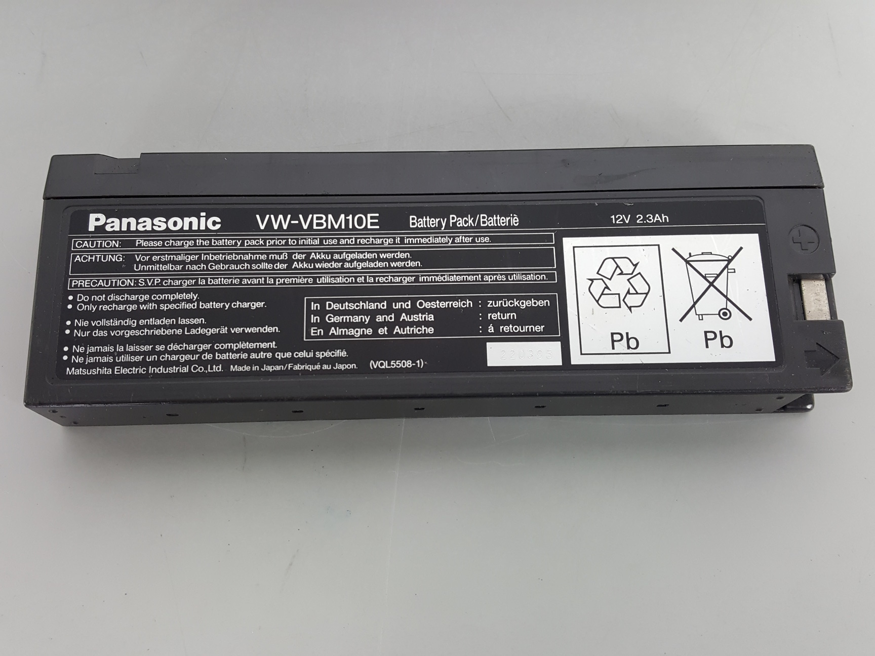 Image of Panasonic VHS Video Camera Recorder Model NV-M7B Camcorder