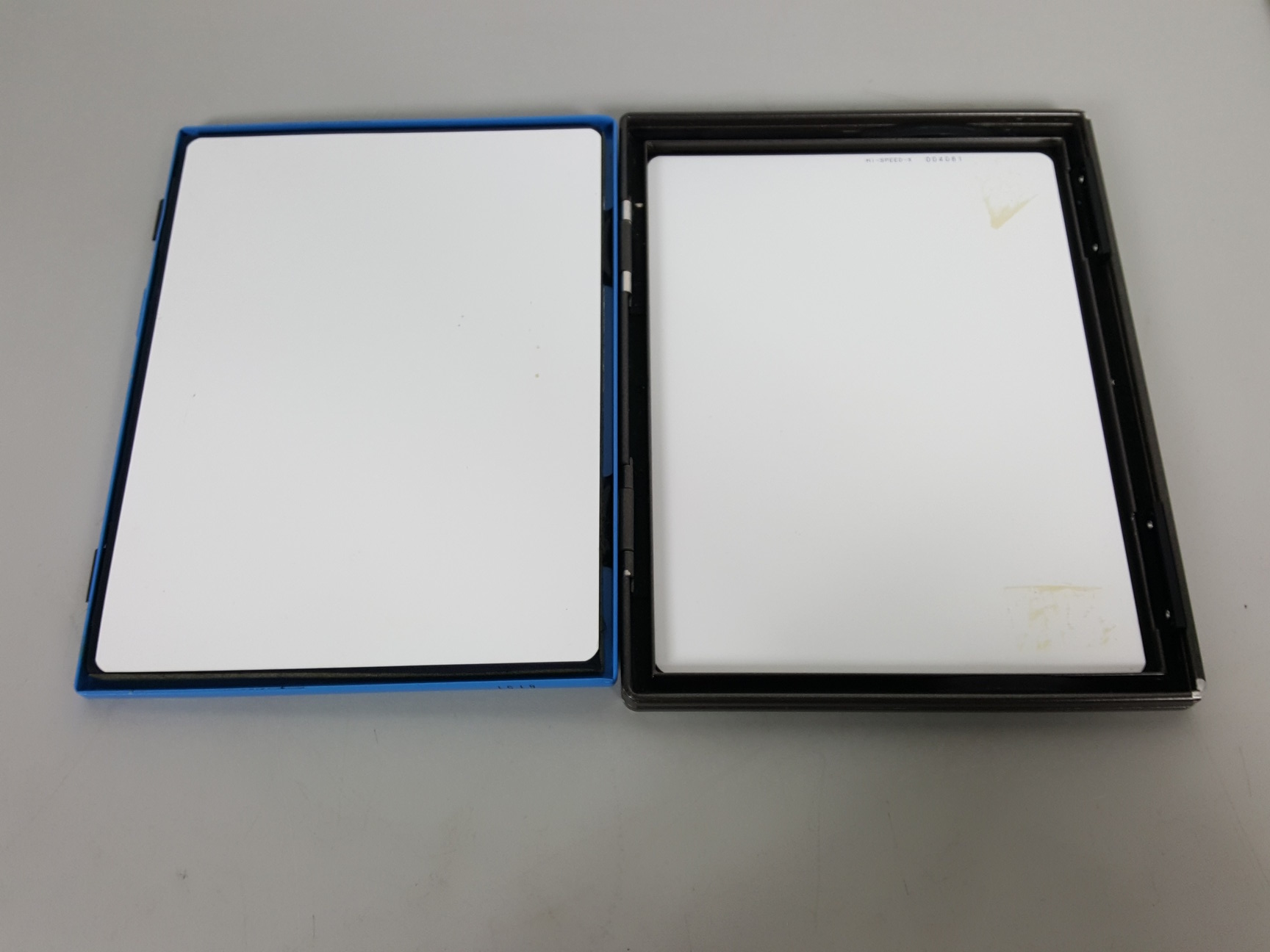 Image of 4 x Hi-Speed-X X-Ray Cassettes Inside Size -  30 x 24 & 24 x 18cm