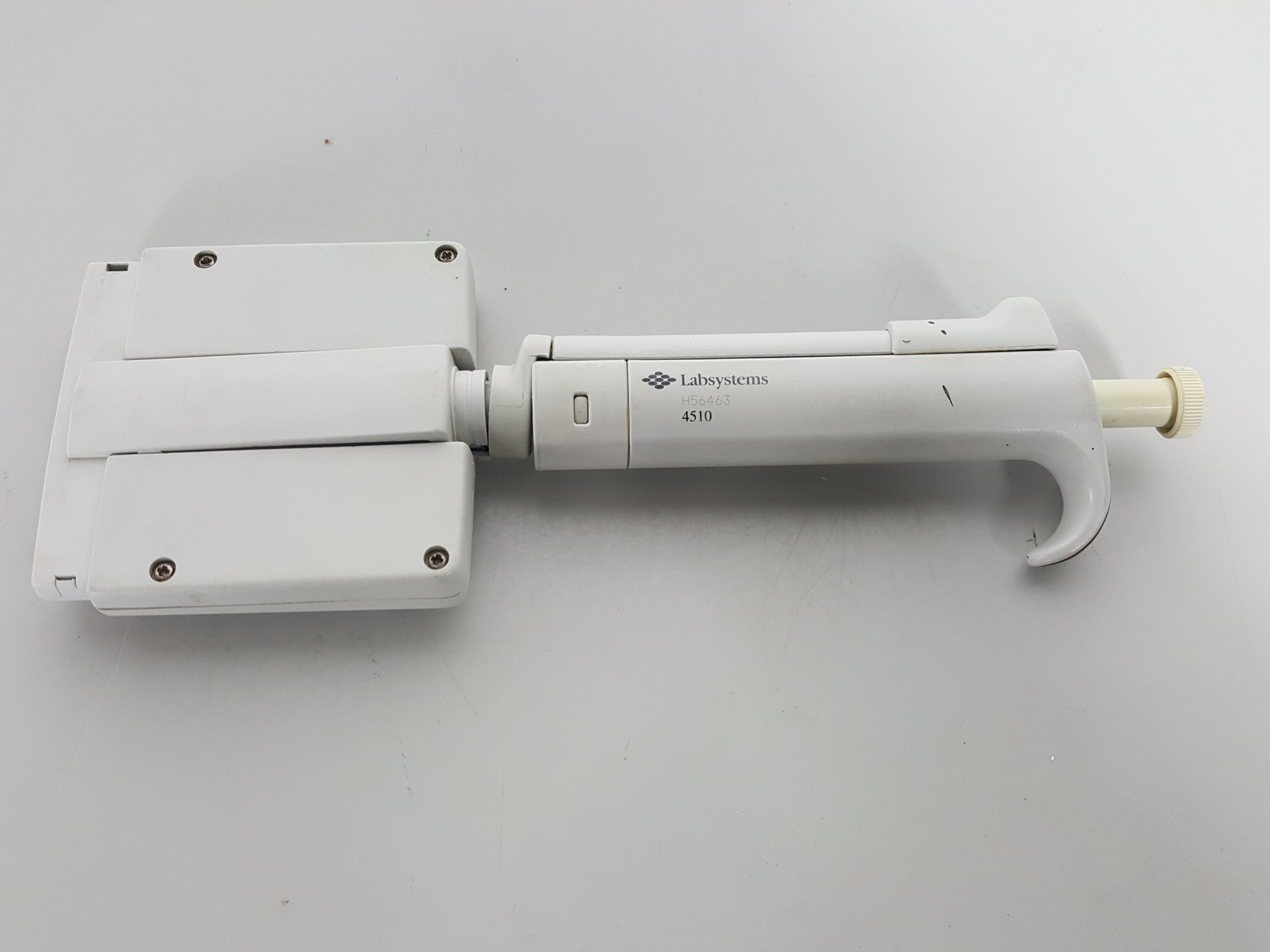 Image of Labsystems 12 Channel Finnpipette Model 4510 50-300uL Lab