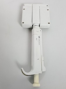 Thumbnail image of Labsystems 12 Channel Finnpipette Model 4510 50-300uL Lab