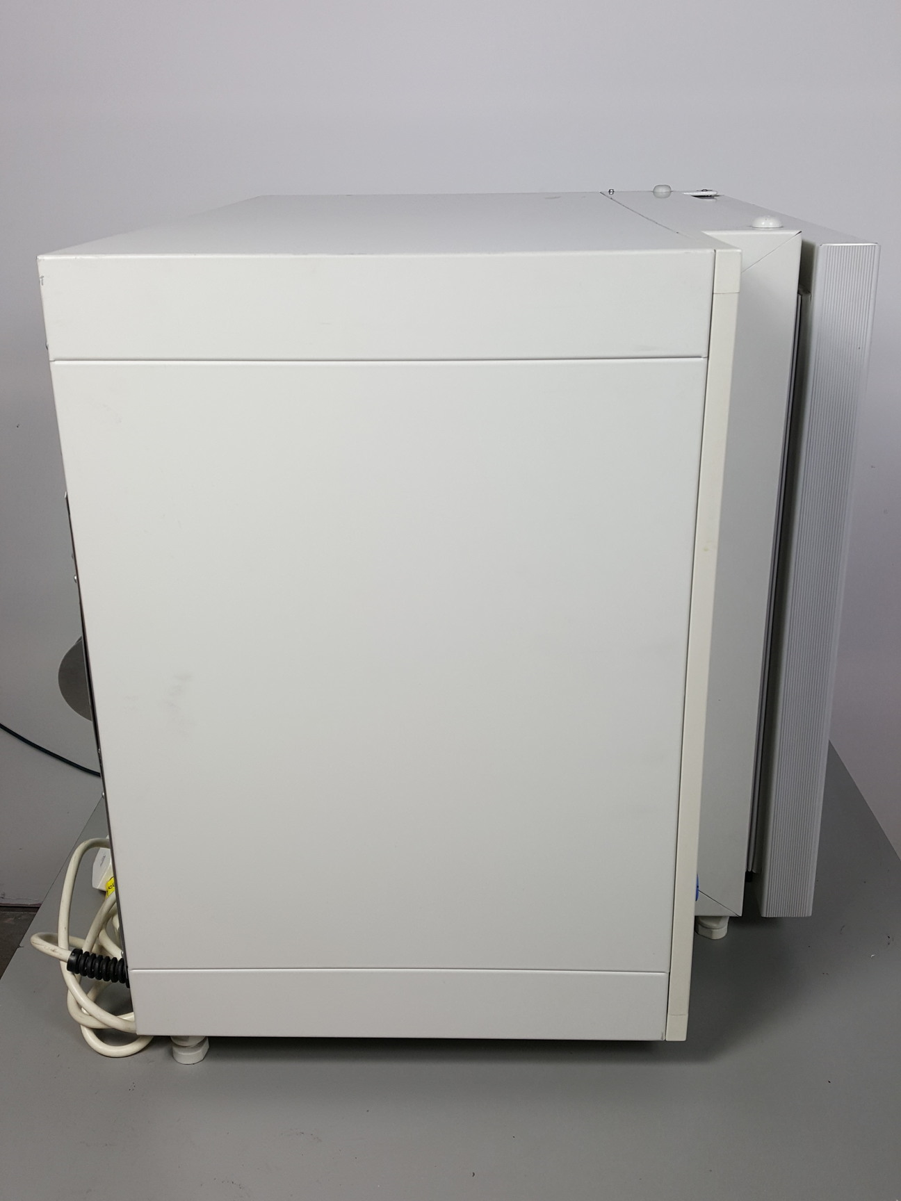 Image of Thermo Scientific Heraeus BB 6060 Benchtop Laboratory CO2 Incubator Lab