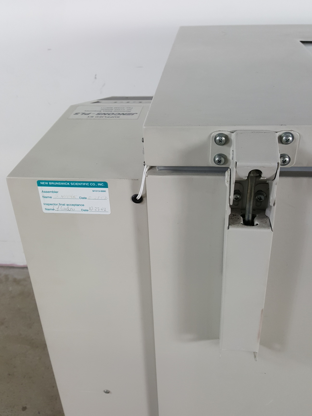 Image of New Brunswick Scientific Classic C25KC Shaking Incubator Shaker Lab