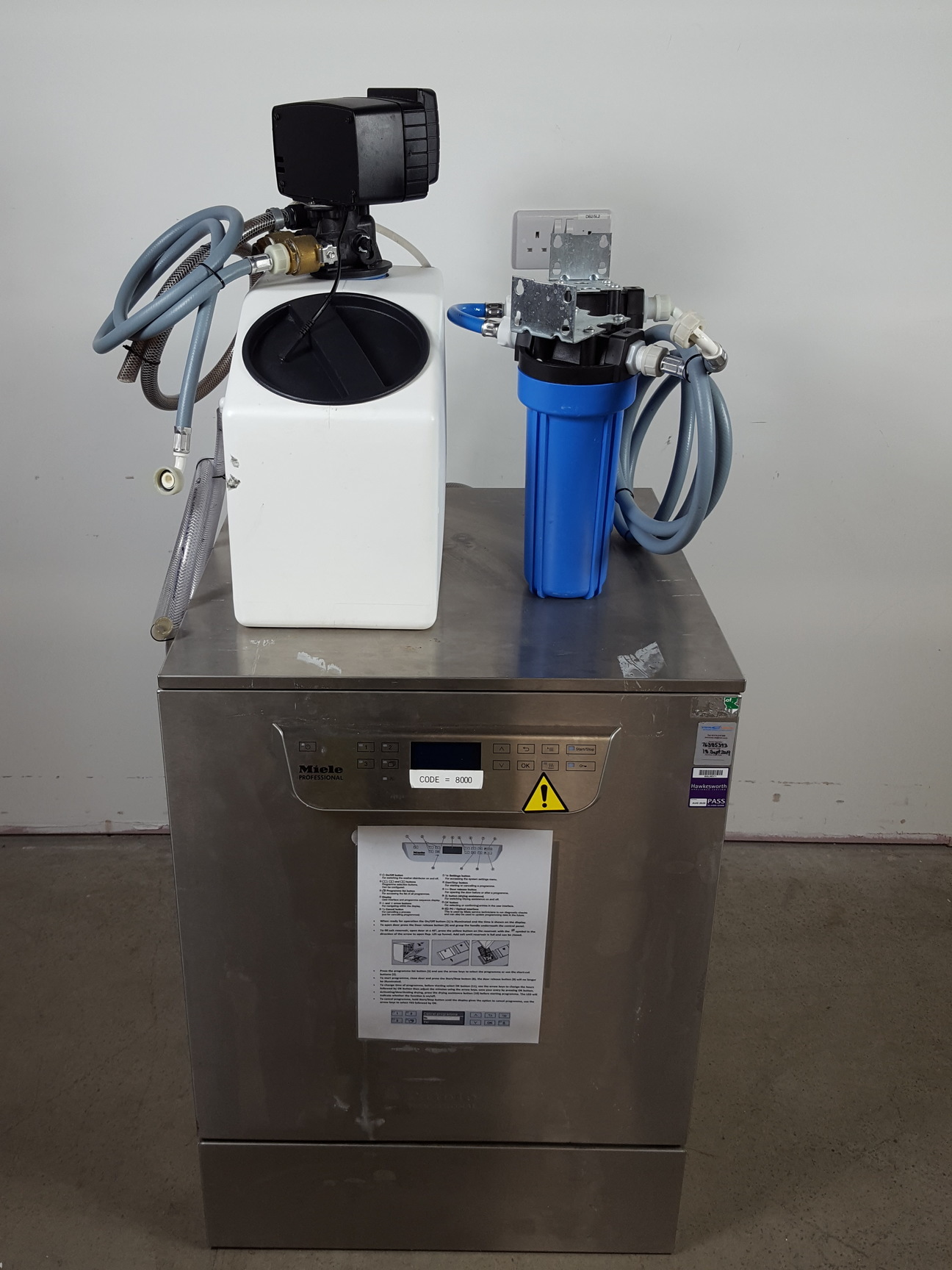 Image of Miele Professional Dishwasher GG05 PG 8583 w/ Pentair Water Softener Lab - 2015