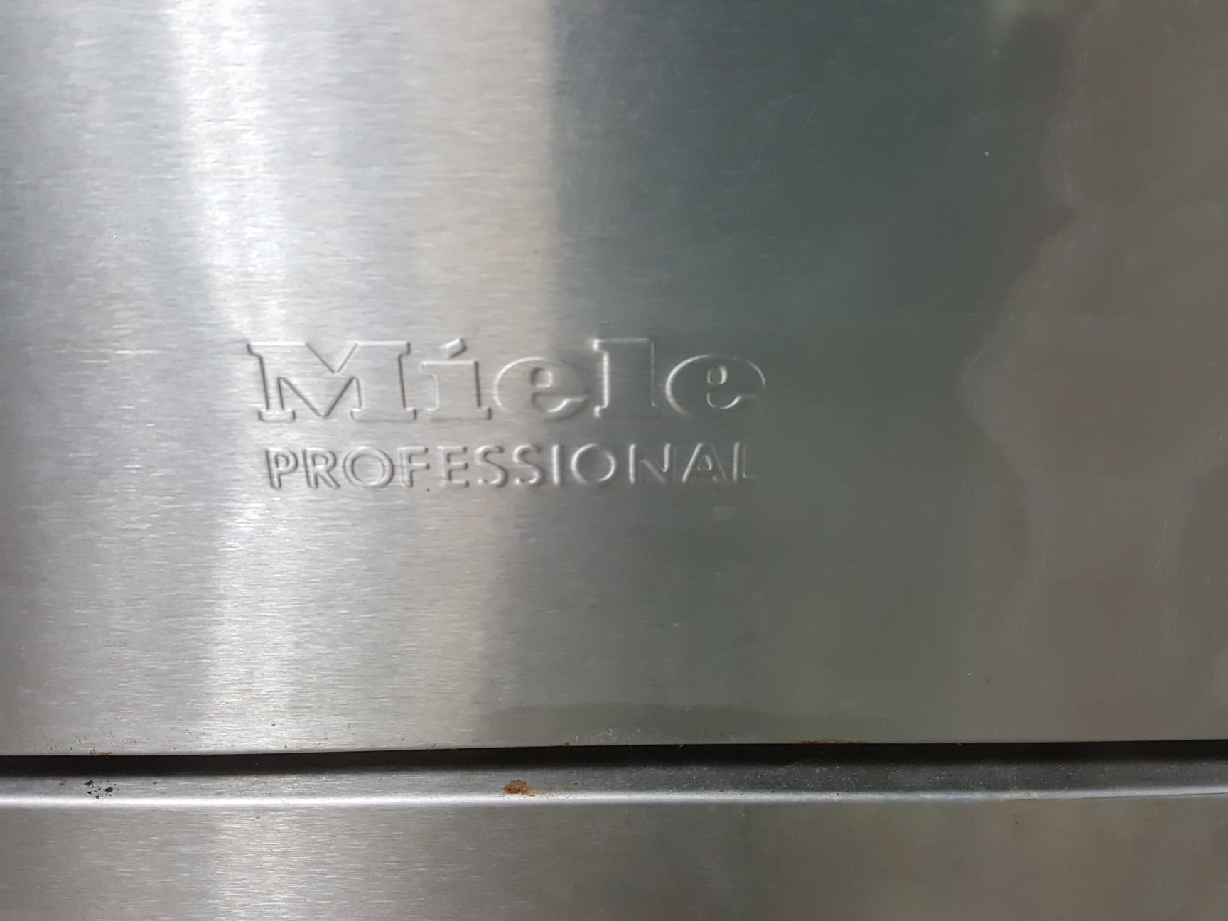 Image of Miele Professional Dishwasher GG05 PG 8583 w/ Pentair Water Softener Lab - 2015