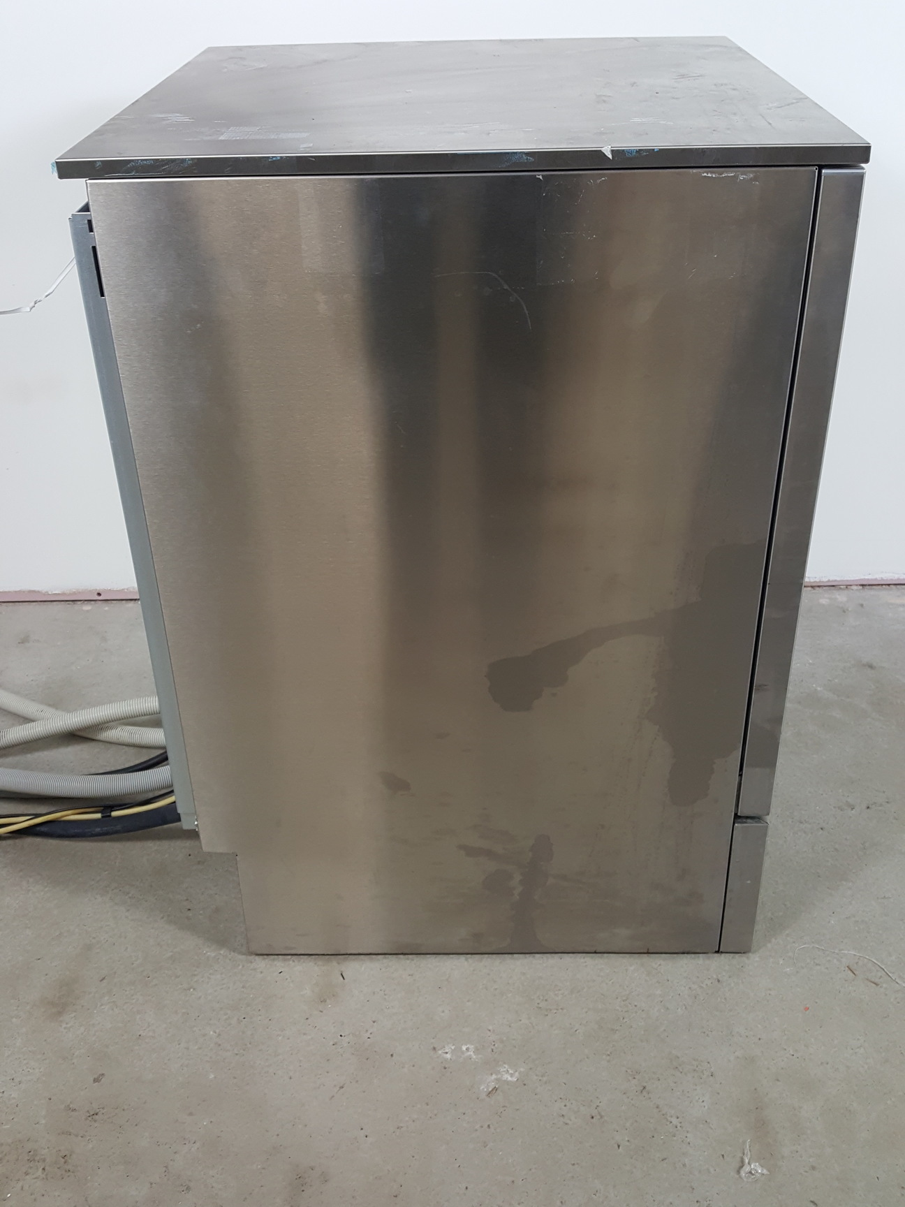 Image of Miele Professional Dishwasher GG05 PG 8583 w/ Pentair Water Softener Lab - 2015
