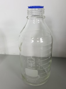 Thumbnail image of Lot of 15 Schott Duran Lab Glass Bottles - 1000, 750, 500, 250, 200, 150, 100ml