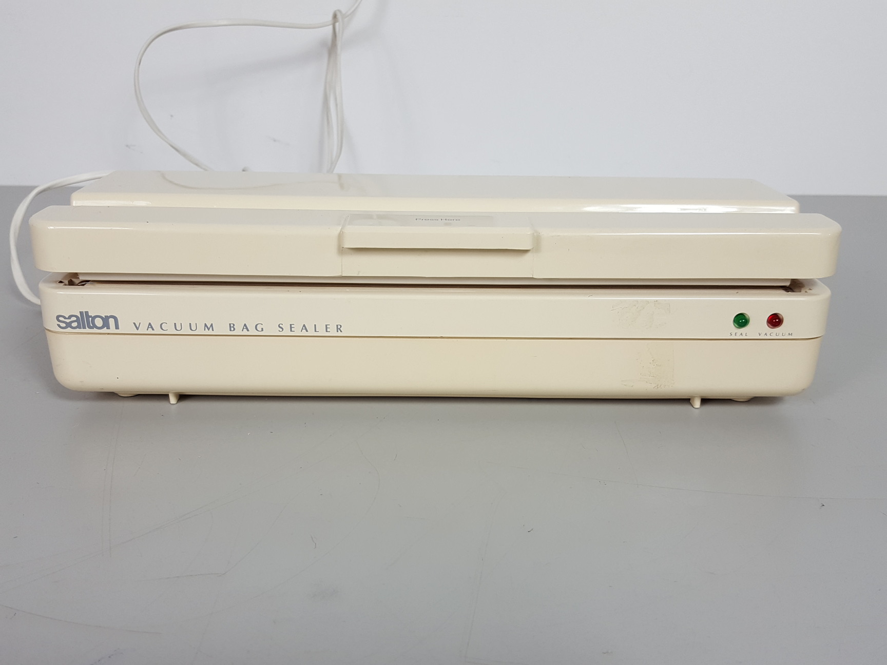 Salton Model 1101 Vacuum Bag Sealer Lab