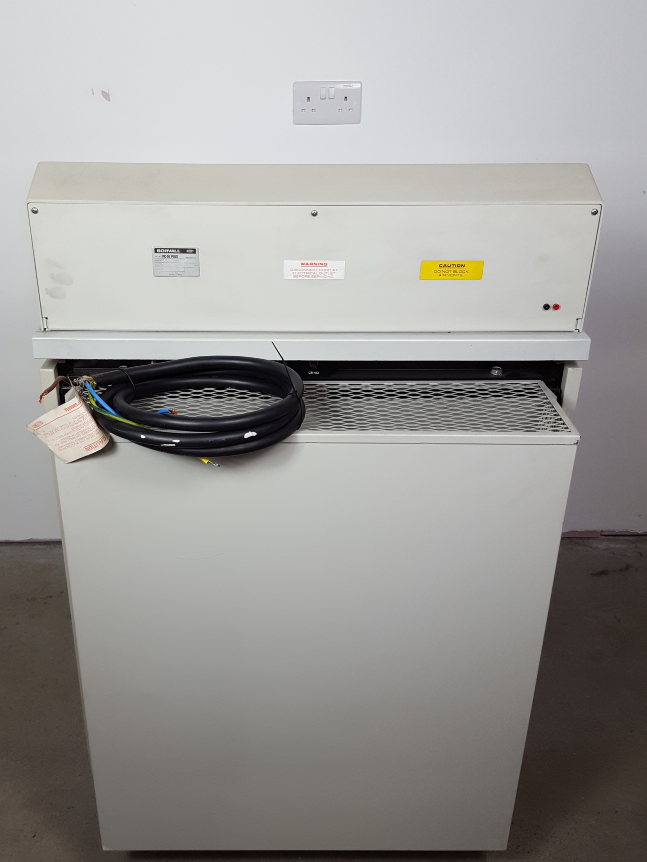 Image of Sorvall DuPont RC 5B Plus Floor-Standing Laboratory Centrifuge w/ Manuals lab