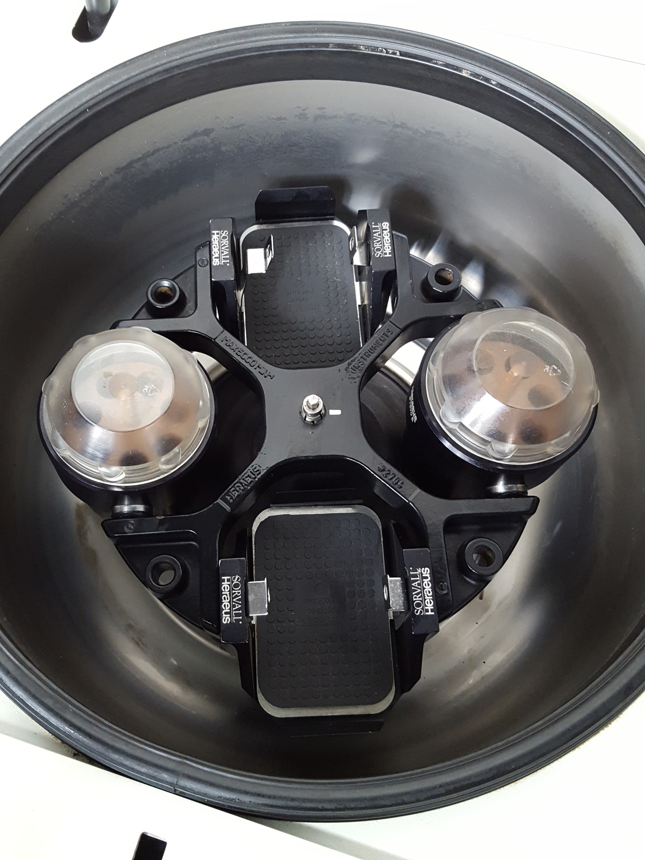 Image of Heraeus Megafuge 1.0R Centrifuge with 5000rpm #2704 Rotor Lab