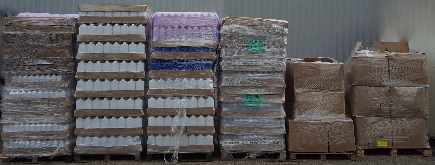 Image of Job Lot 4000 HDPE Plastic Bottles - 5l Pump, 2.5l, 1l Spray, 500ml, 50ml 