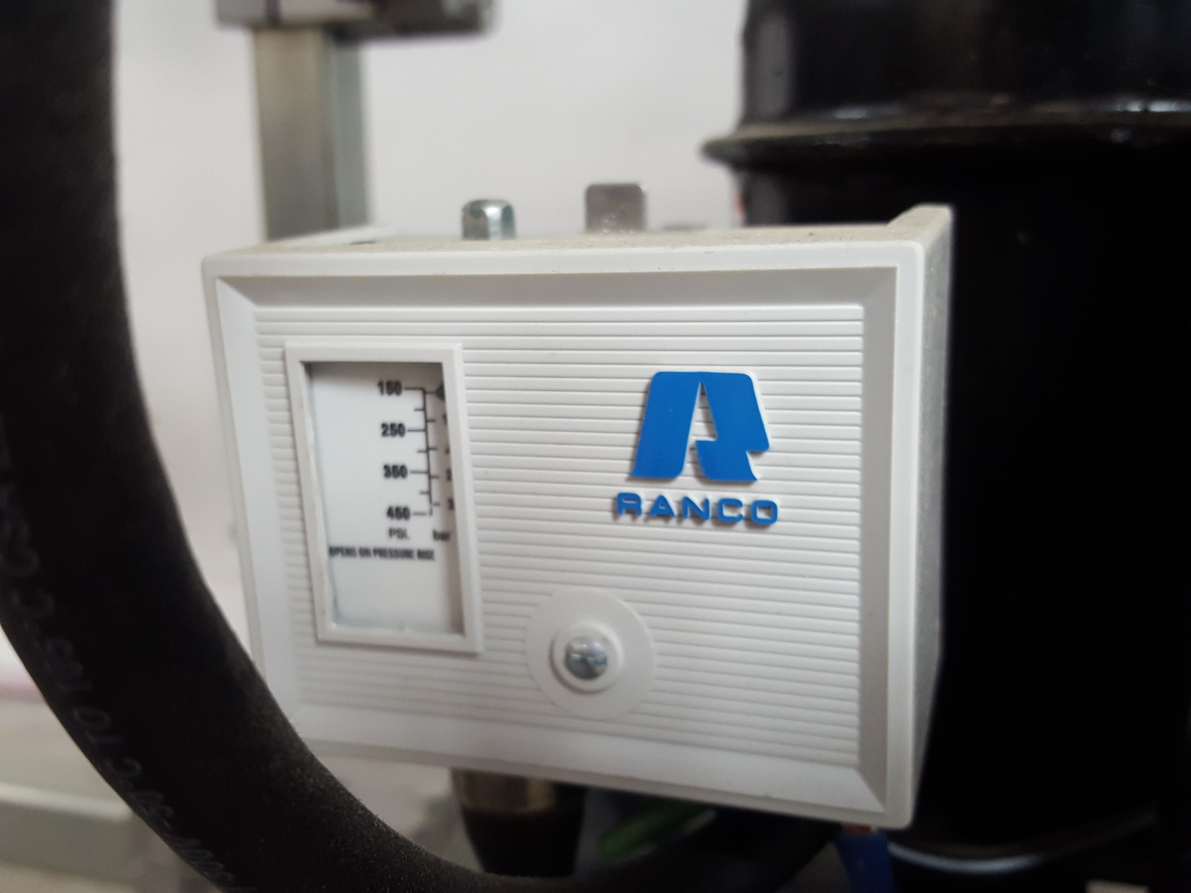 Image of Physics Equipment Mounting & Alignment Set + Compressor Lab Ranco Movie Prop