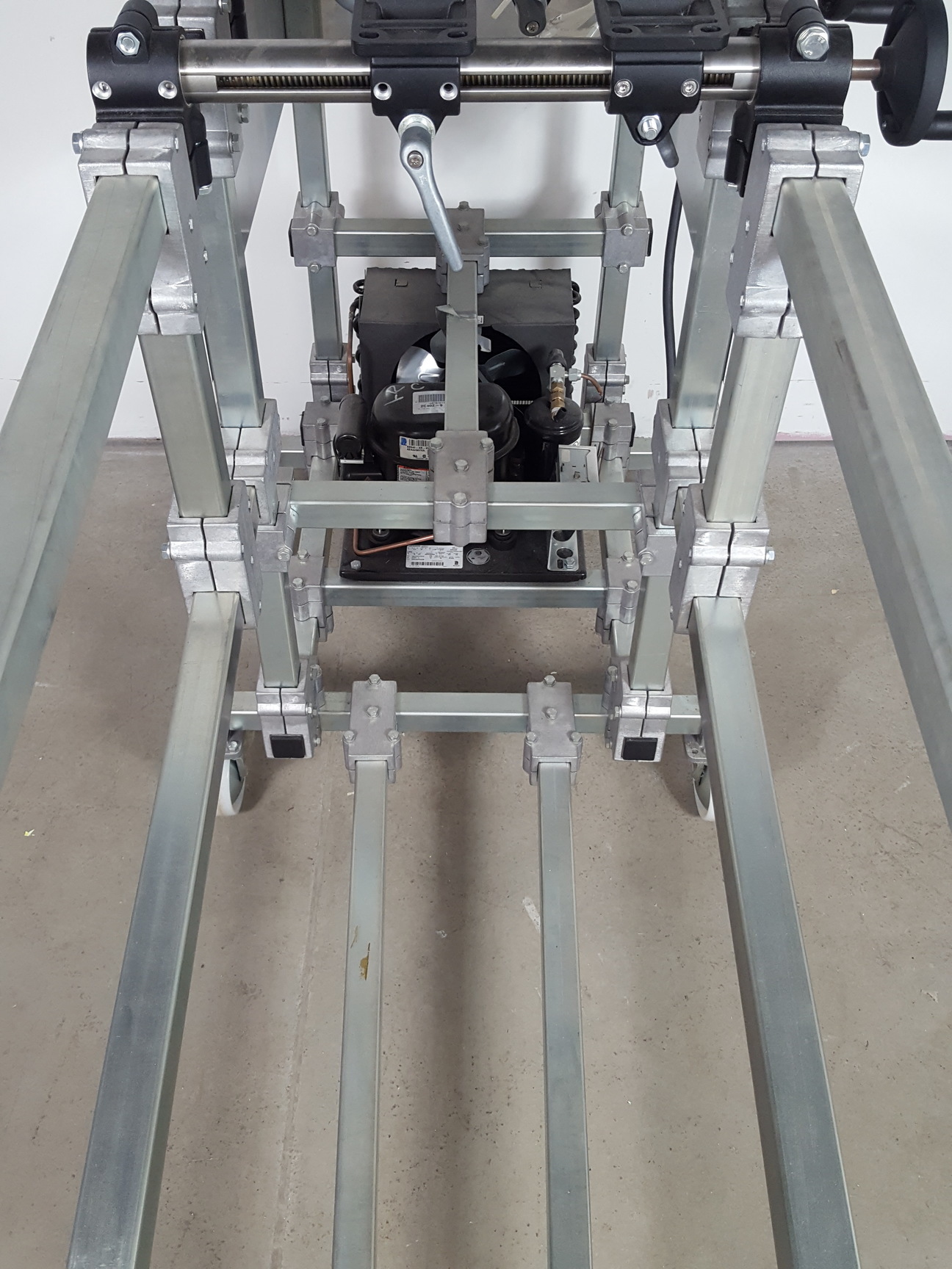 Image of Physics Equipment Mounting & Alignment Set + Compressor Lab Ranco Movie Prop