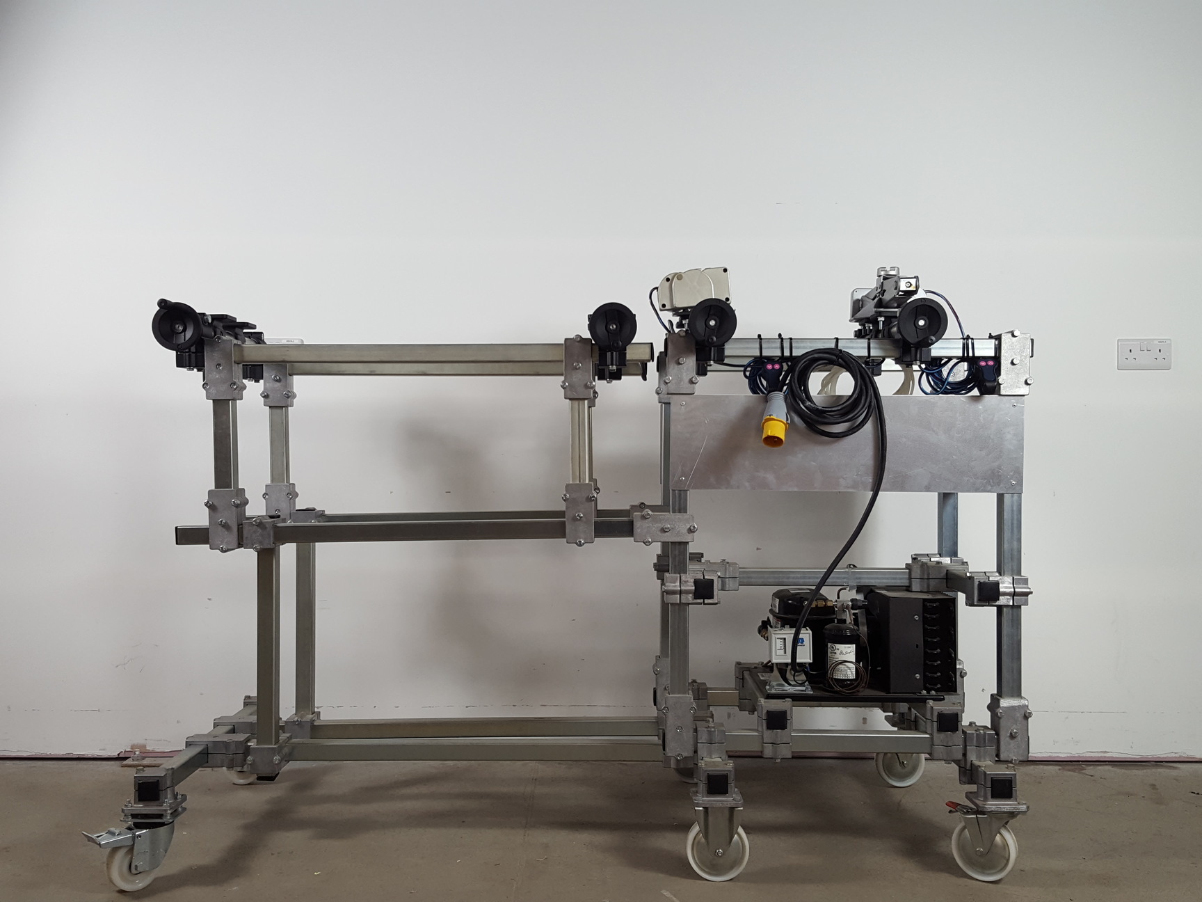 Image of Physics Equipment Mounting & Alignment Set + Compressor Lab Ranco Movie Prop