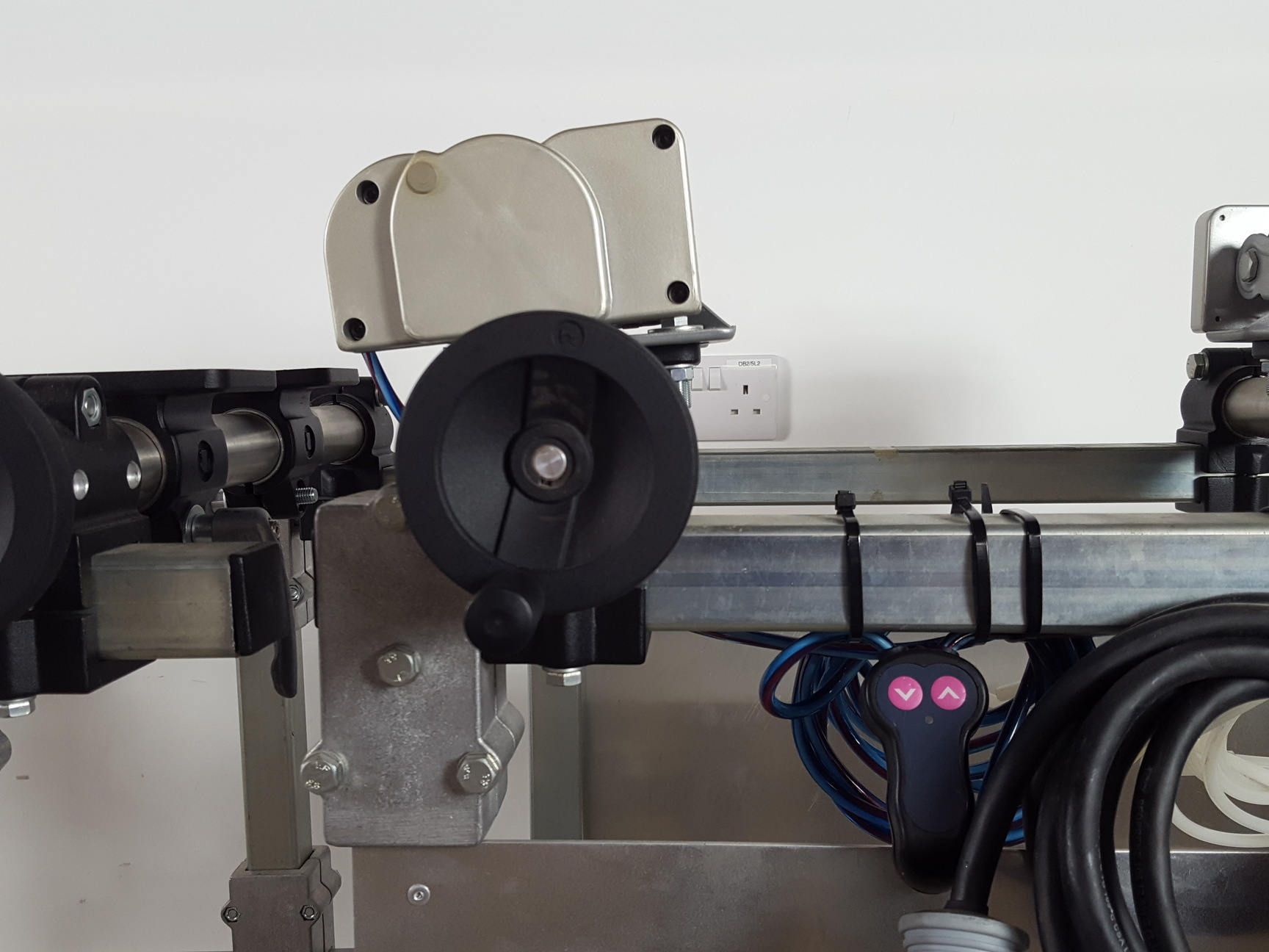 Image of Physics Equipment Mounting & Alignment Set + Compressor Lab Ranco Movie Prop