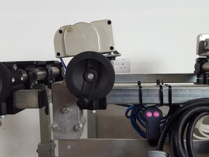 Thumbnail image of Physics Equipment Mounting & Alignment Set + Compressor Lab Ranco Movie Prop