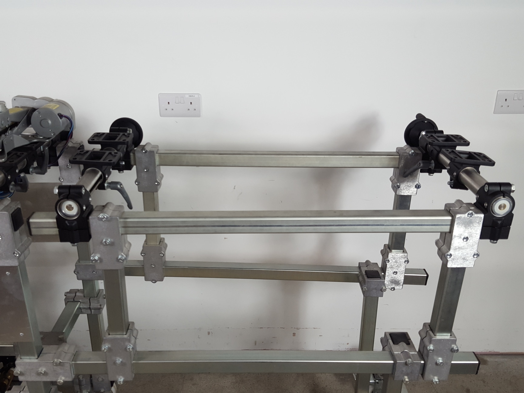 Image of Physics Equipment Mounting & Alignment Set + Compressor Lab Ranco Movie Prop