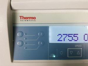 Thumbnail image of Thermo Scientific Heraeus Megafuge 8 Lab Centrifuge w/ 4500rpm Rotor Lab, 2018