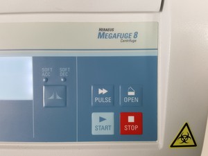 Thumbnail image of Thermo Scientific Heraeus Megafuge 8 Lab Centrifuge w/ 4500rpm Rotor Lab, 2018