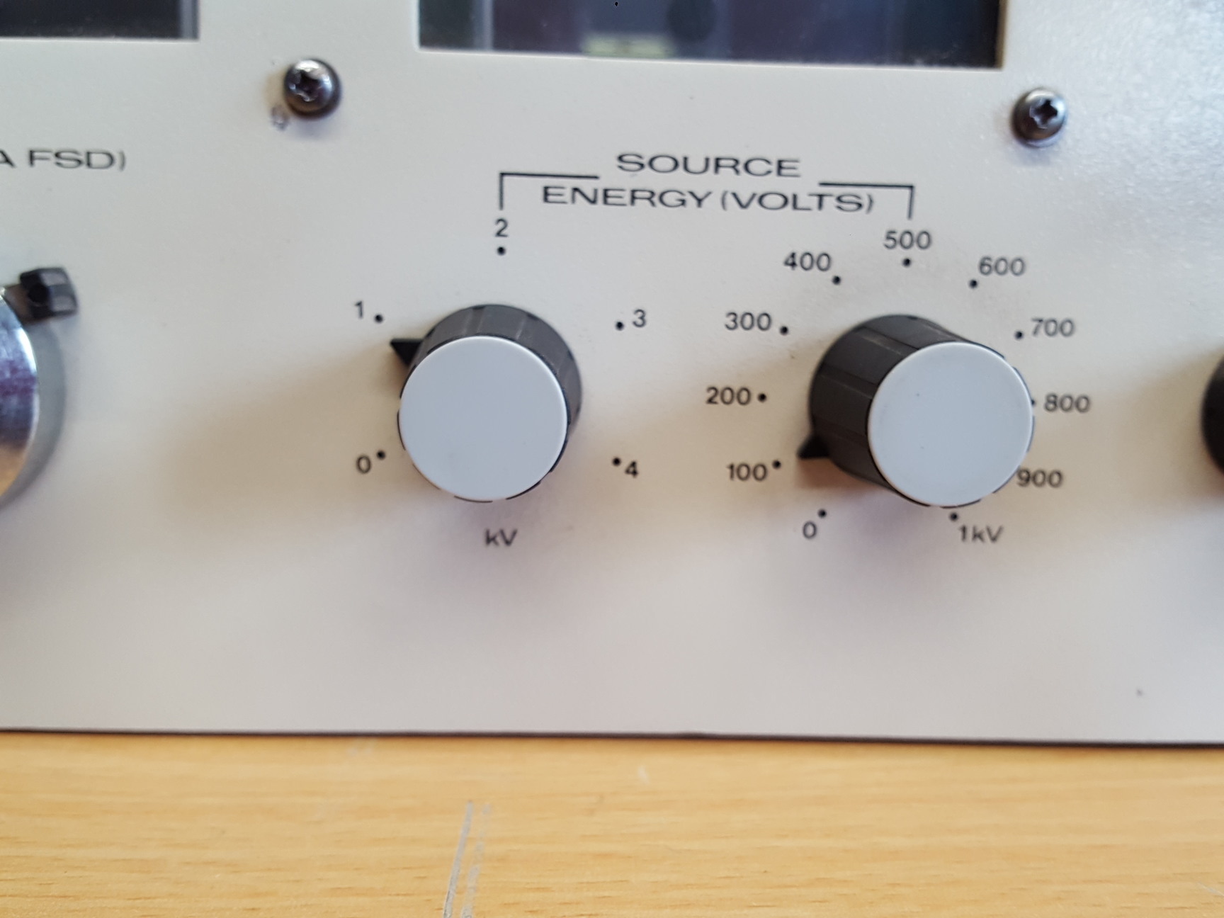 Image of V.G. Electronics Ltd Model 400 Gun Power Supply Lab
