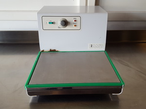 Thumbnail image of RA LAMB Model E66/3 Laboratory Cold Plate Lab
