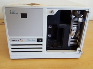 Thumbnail image of Varian ProStar Model 325 UV/Vis Detector for HPLC Lab