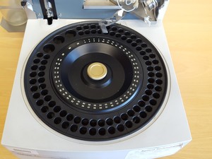Thumbnail image of Varian ProStar Model 410 HPLC Autosampler Lab