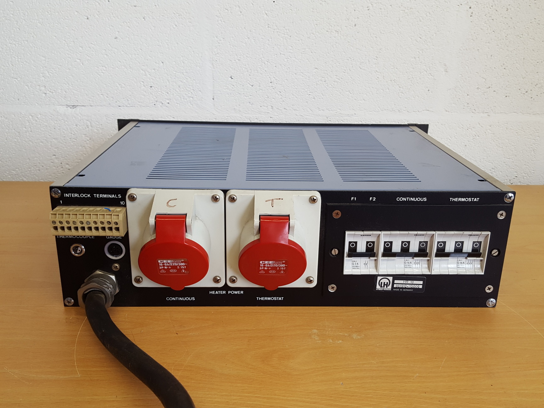 Image of Leybold-Heraeus HR10 Bakeout Control 861 910 Lab