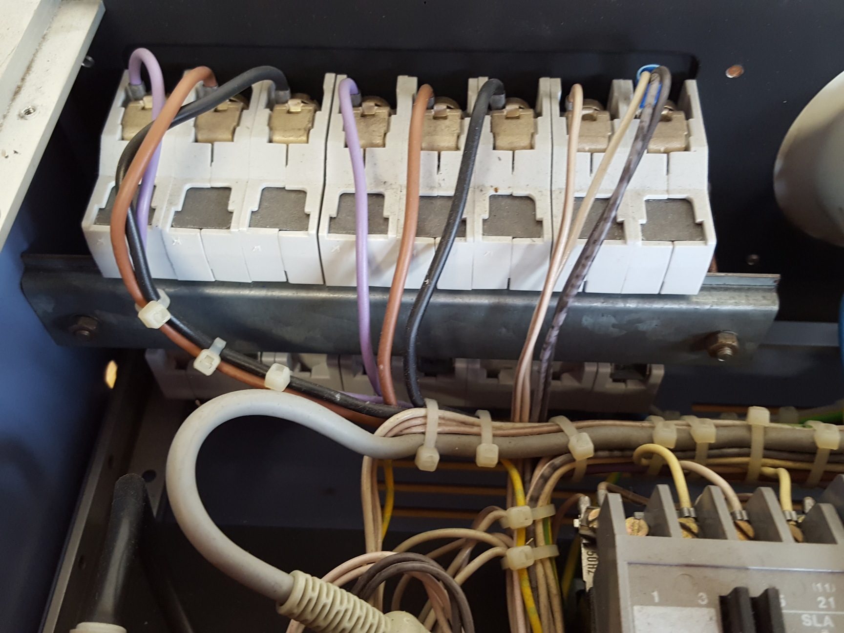 Image of Leybold-Heraeus HR10 Bakeout Control 861 910 Lab