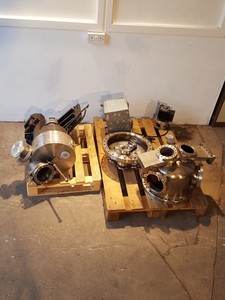 Thumbnail image of UHV Vacuum Chamber Balzers Lab Flanges EELS / VSW-EELS, Preparation