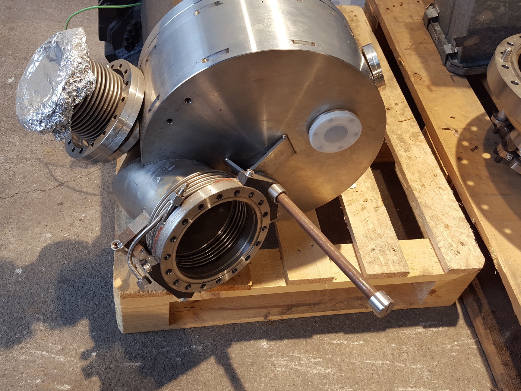 Image of UHV Vacuum Chamber Balzers Lab Flanges EELS / VSW-EELS, Preparation