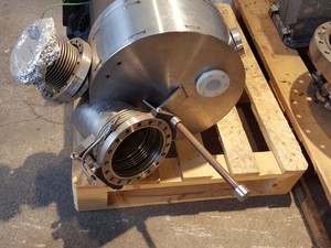 Thumbnail image of UHV Vacuum Chamber Balzers Lab Flanges EELS / VSW-EELS, Preparation
