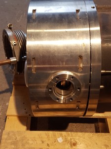 Thumbnail image of UHV Vacuum Chamber Balzers Lab Flanges EELS / VSW-EELS, Preparation