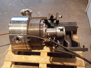 Thumbnail image of UHV Vacuum Chamber Balzers Lab Flanges EELS / VSW-EELS, Preparation