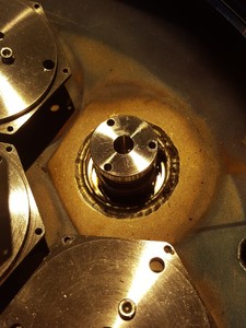 Thumbnail image of UHV Vacuum Chamber Balzers Lab Flanges EELS / VSW-EELS, Preparation