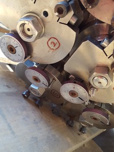 Thumbnail image of UHV Vacuum Chamber Balzers Lab Flanges EELS / VSW-EELS, Preparation