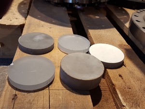 Thumbnail image of UHV Vacuum Chamber Balzers Lab Flanges EELS / VSW-EELS, Preparation