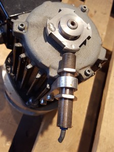 Thumbnail image of UHV Vacuum Chamber Balzers Lab Flanges EELS / VSW-EELS, Preparation
